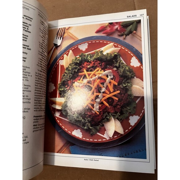 013-011 Great American Favorite Brand Name Cookbook Collector Hardcover 605 Pg - Picture 6 of 8